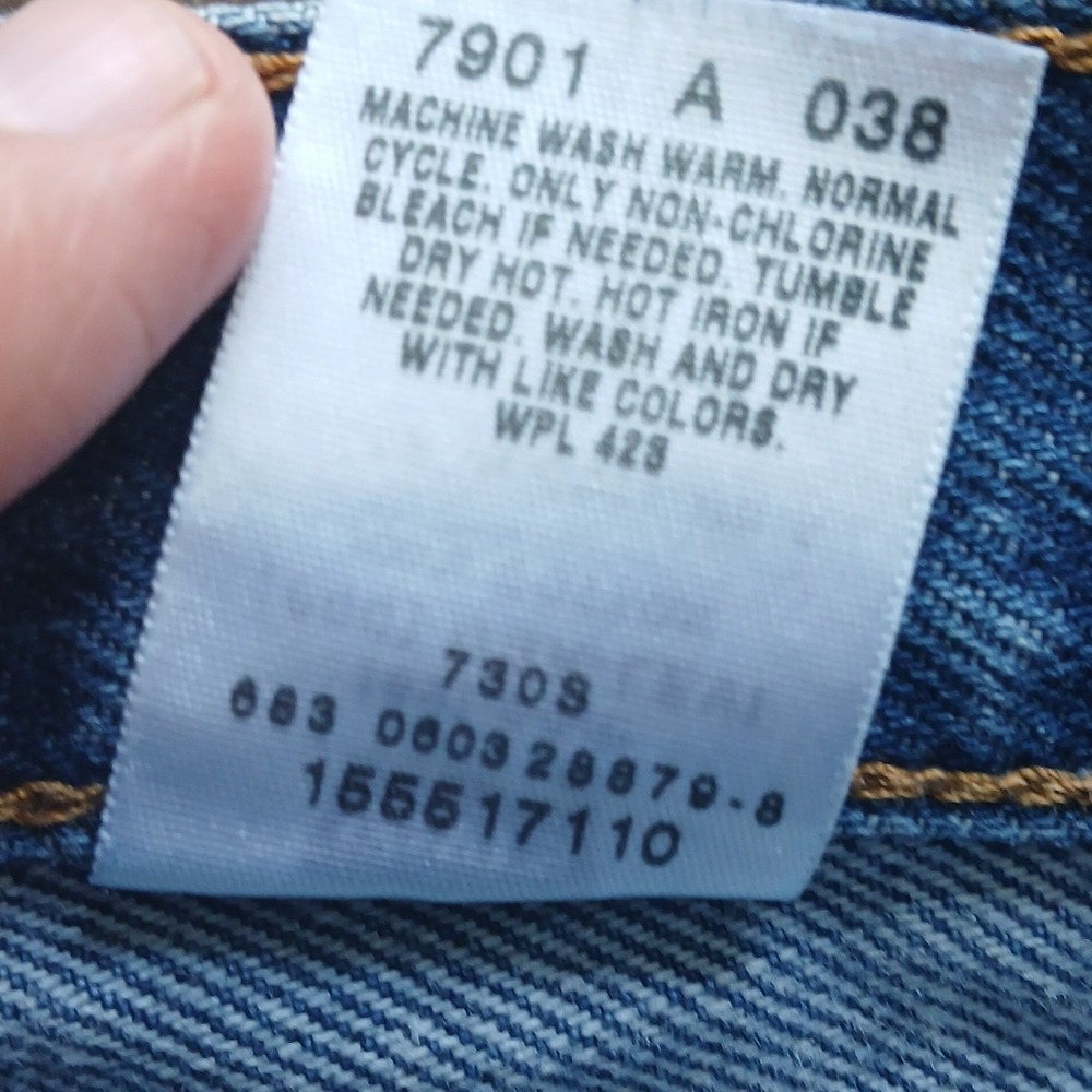 Vintage Levi's Jeans Womens 4 M Blue 550 Relaxed Fit Tapered Y2K (FITS 25x31) - Picture 3 of 10